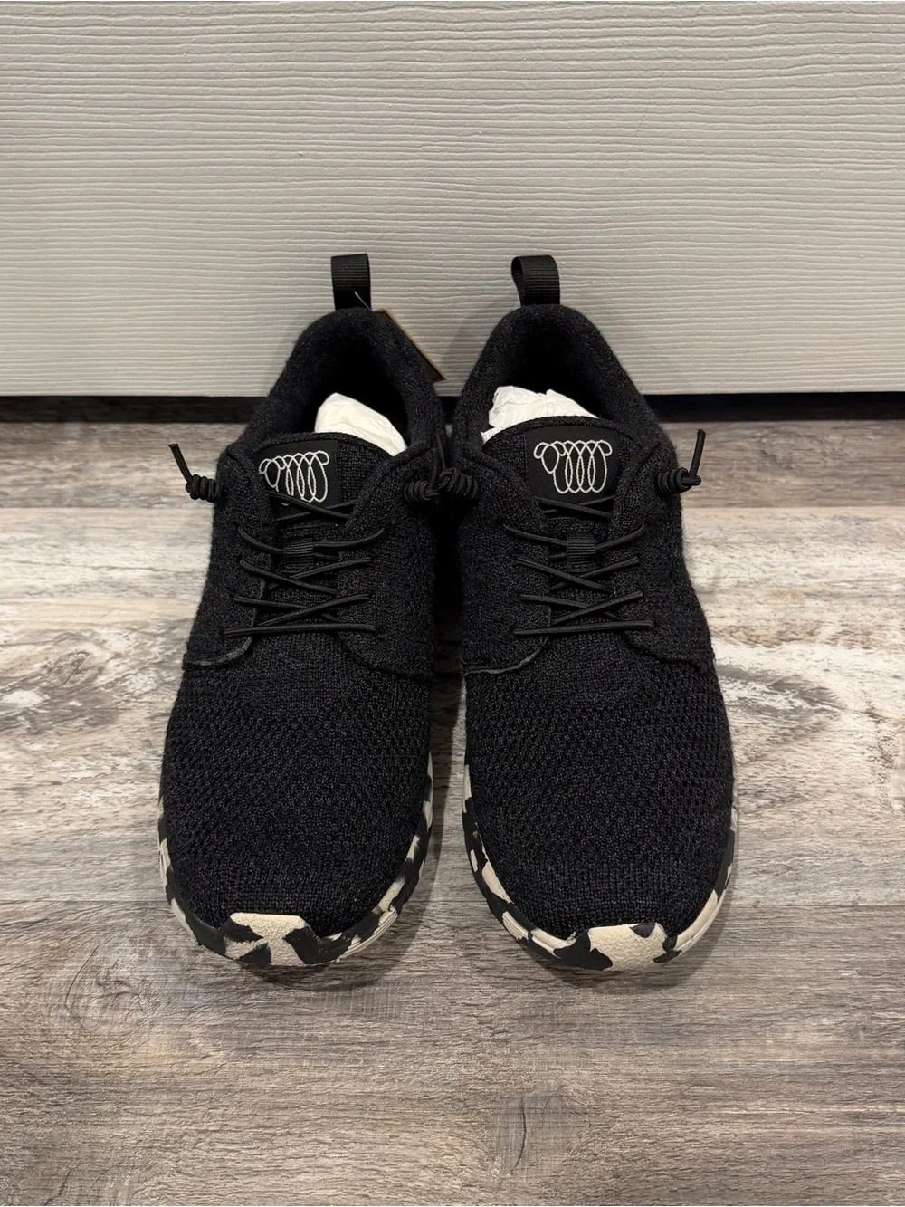 Woolloomooloo NWB Fraser Black Merino Wool Lace, EU 37 US 6.5-7
